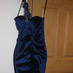 Xscape by Joanna Chen Blue Satin strapless short prom party dress size 8